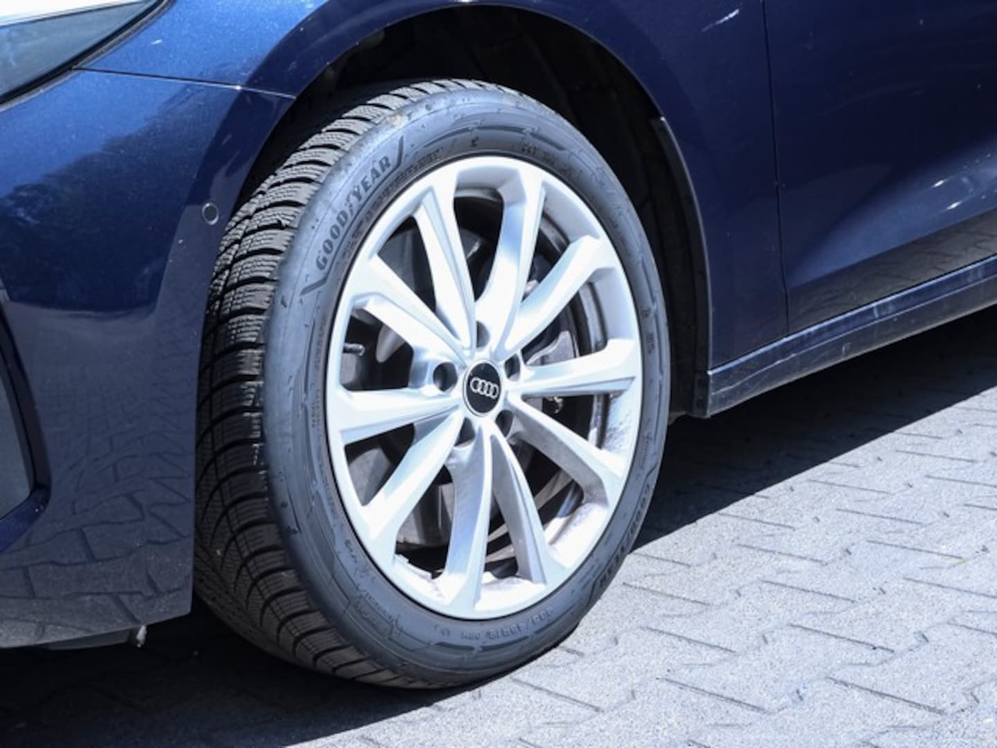 Bild über Audi A5 Avant e-hybrid e-hybrid quattro 220 kW S tronic - für weitere Informationen kontaktieren Sie den Audi Partner