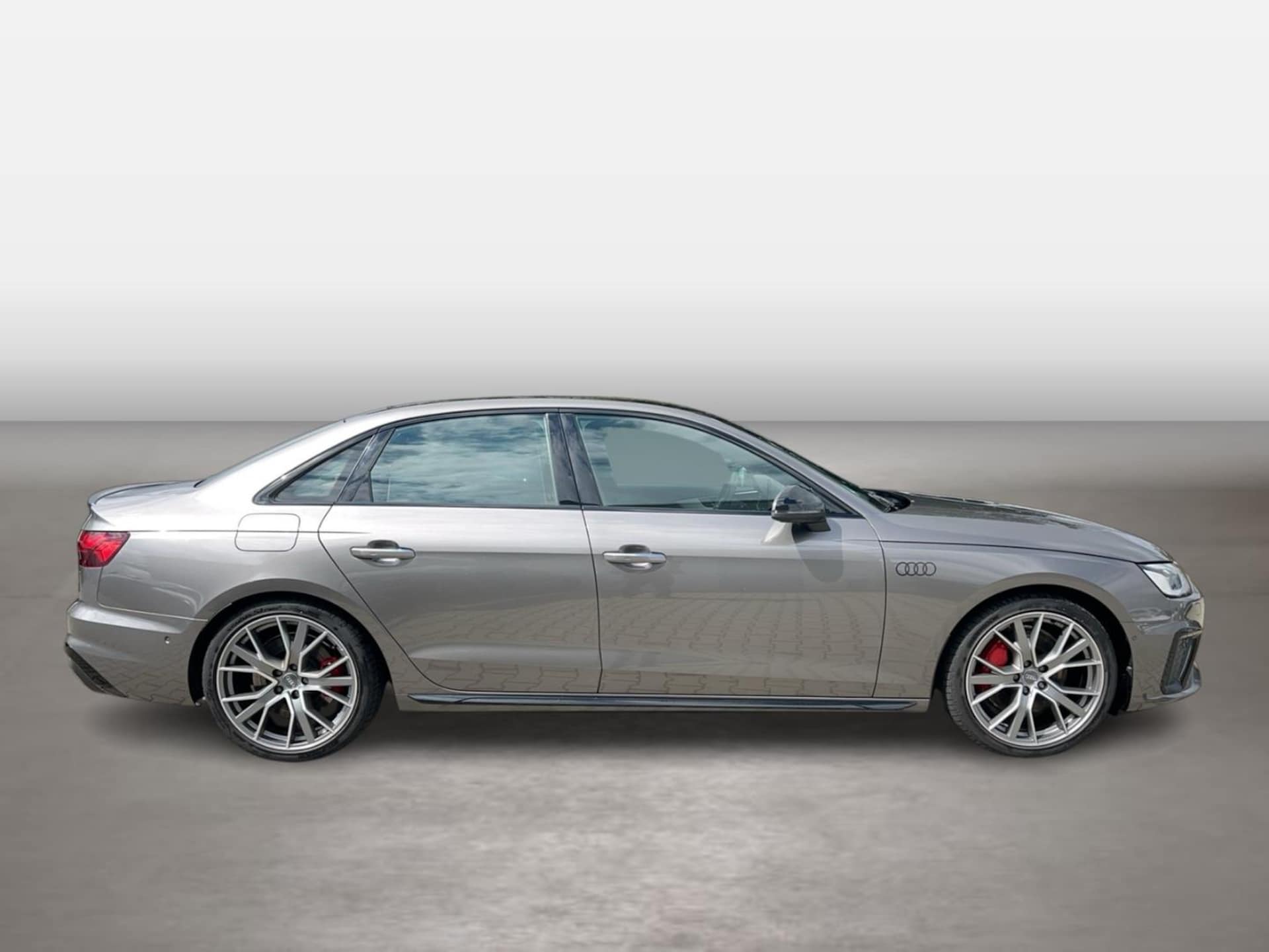 Audi A4 Limousine S line
