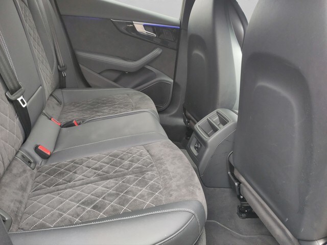 Image about Audi RS 4 Avant TFSI quattro tiptronic