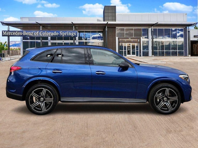 2025 Mercedes-Benz GLC 300