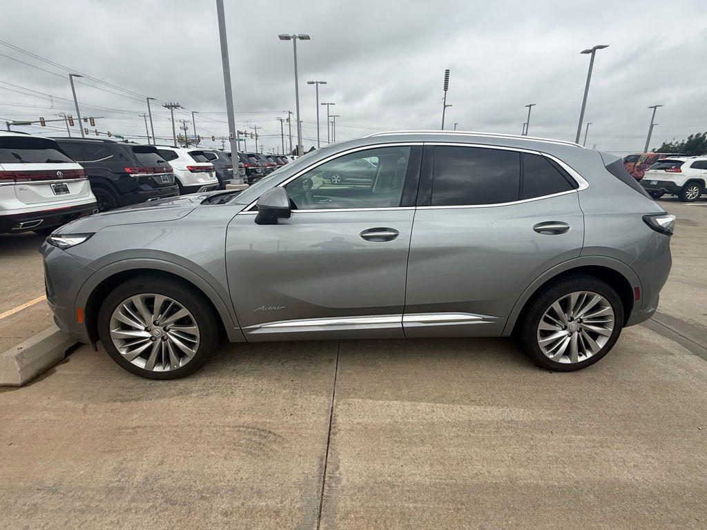 2025 Buick Envision Avenir AWD's photo