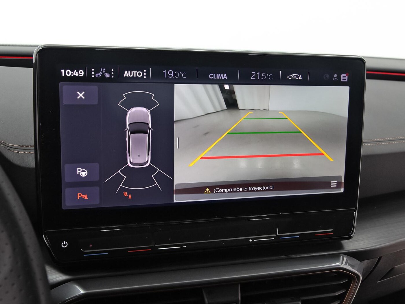 CUPRA Leon León 1.5 eTSI DSG 110 kW (150 CV) — photo 22
