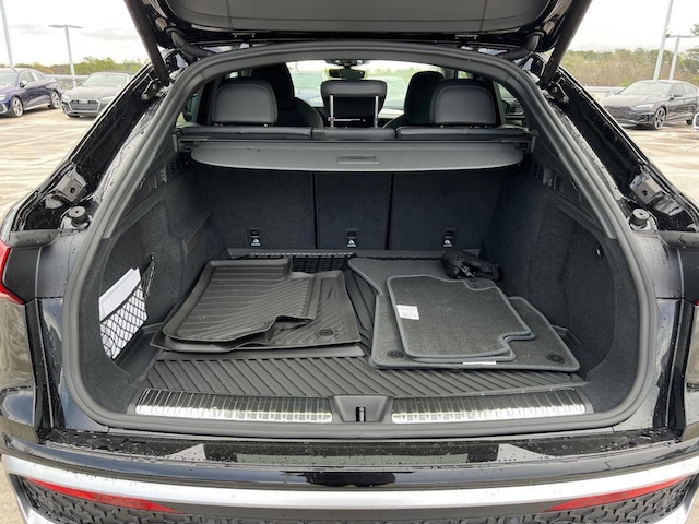 2025 Audi SQ5 Sportback Premium Plus - Photo 12