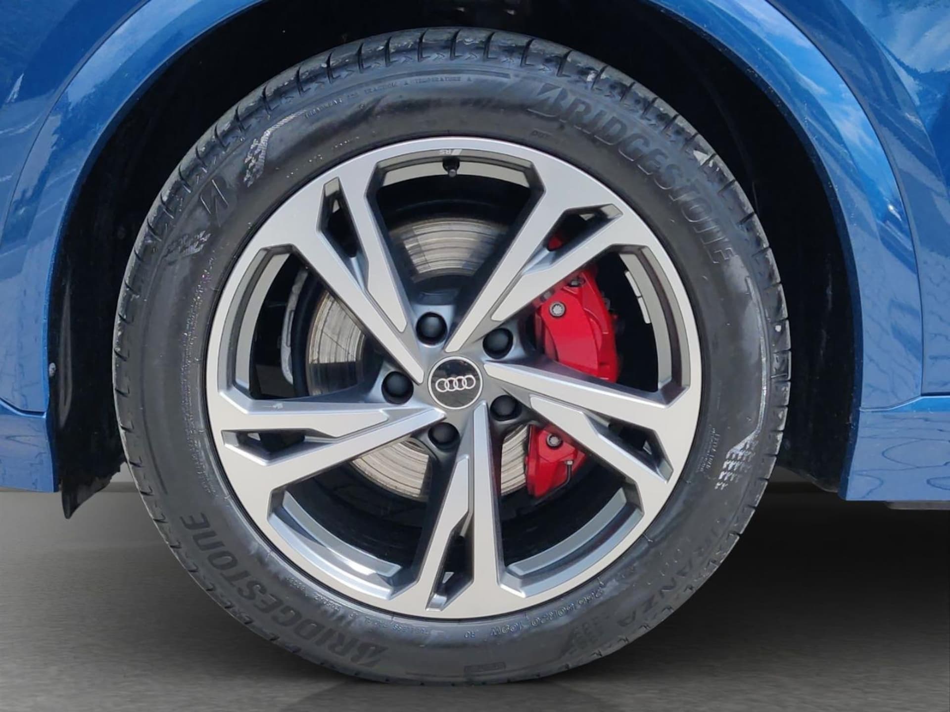 Audi Q6 SUV e-tron