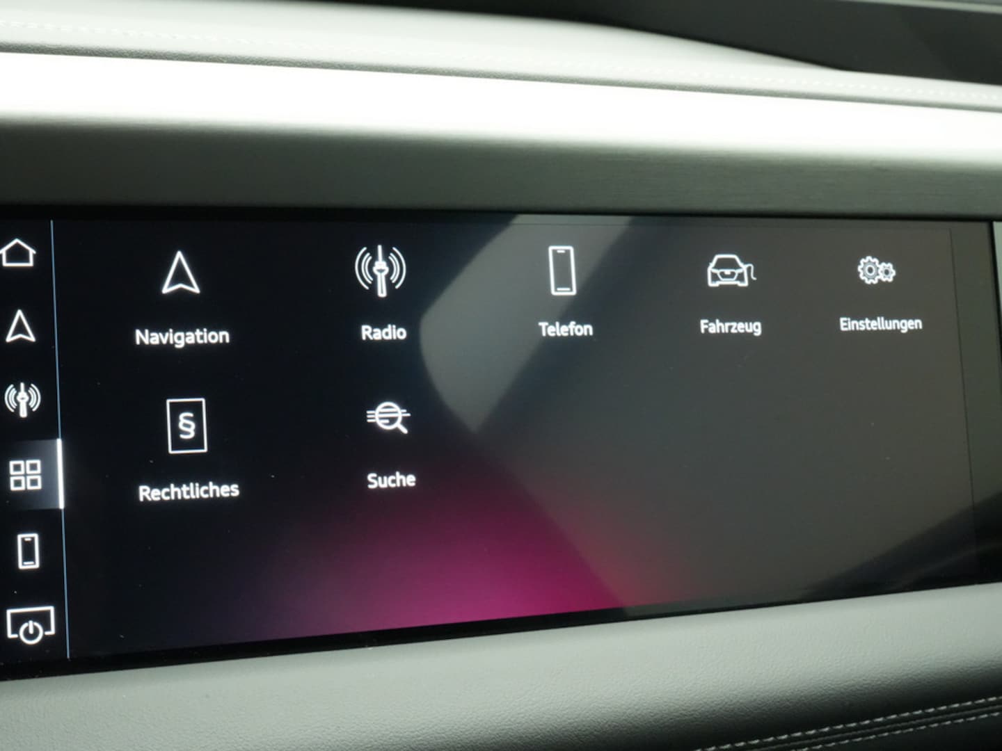 Bild über Audi A6 Sportback e-tron e-tron - für weitere Informationen kontaktieren Sie den Audi Partner