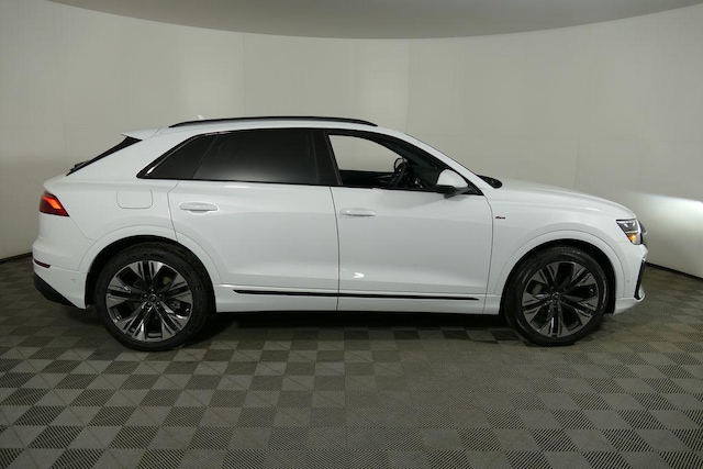 2026 Audi Q8 Premium Plus - Photo 8