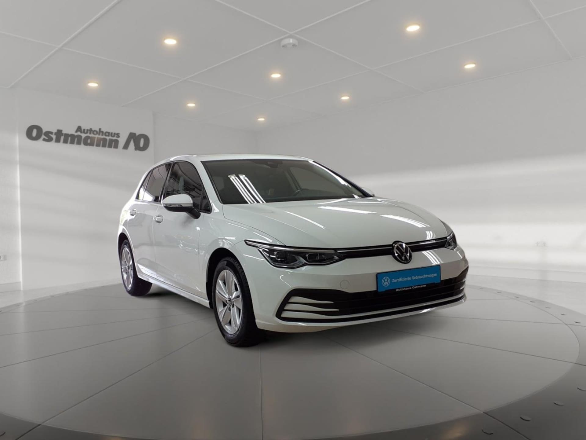 Volkswagen Golf Life