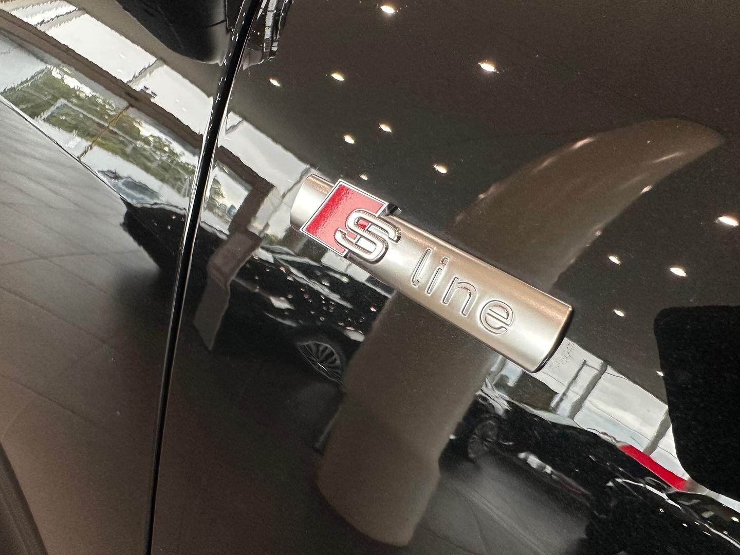Image about Audi Q5 SUV TDI quattro 150 kW sport