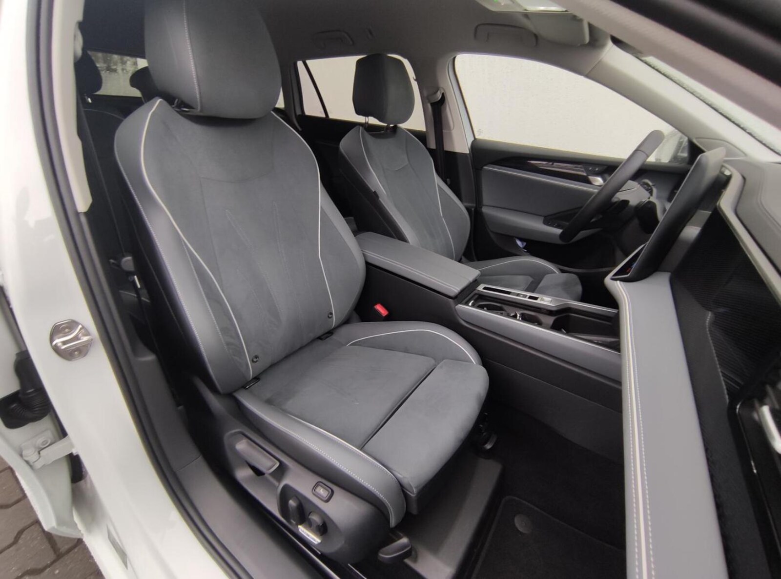 Volkswagen Passat – Bild 10
