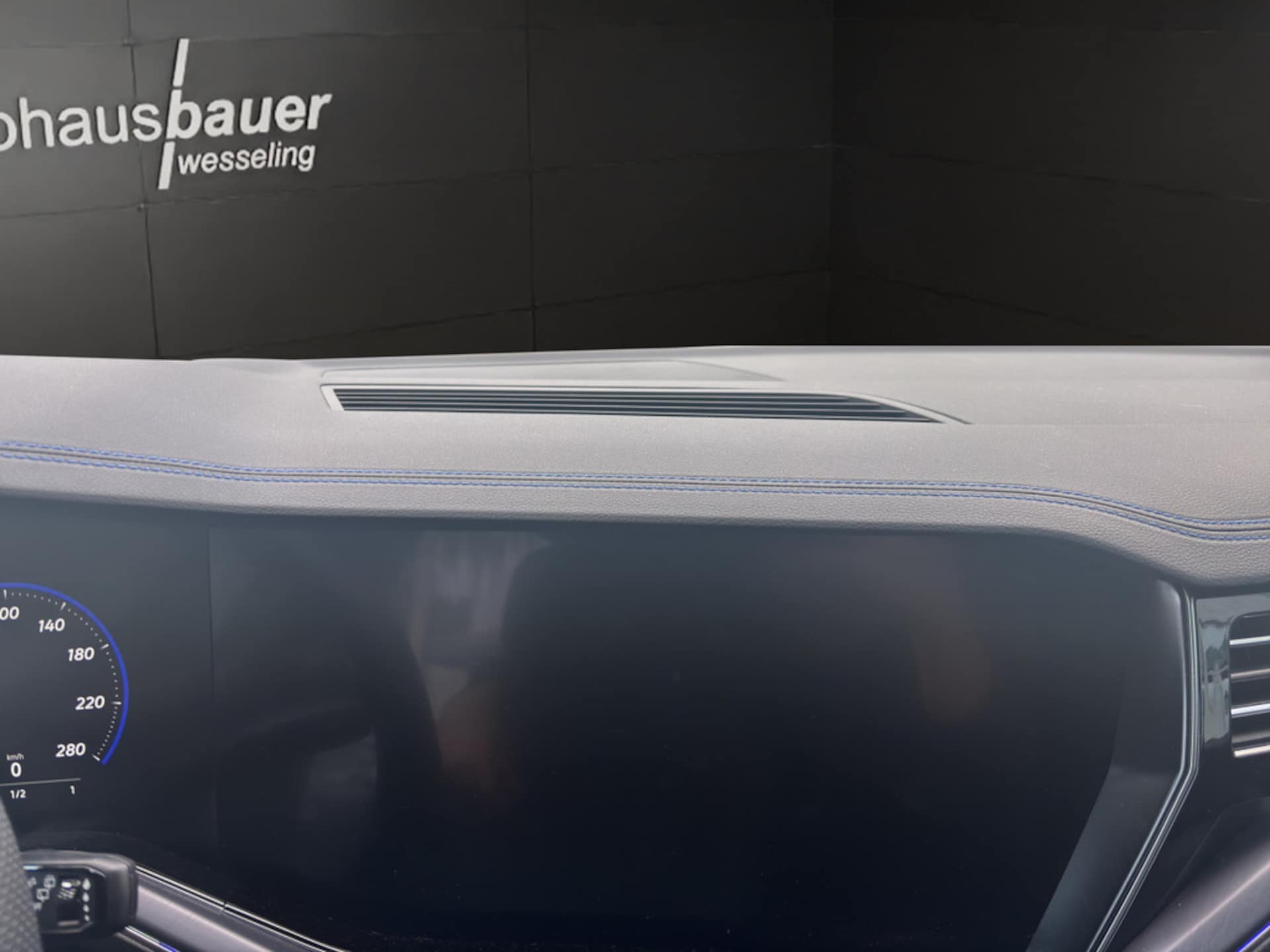 Volkswagen Touareg R
