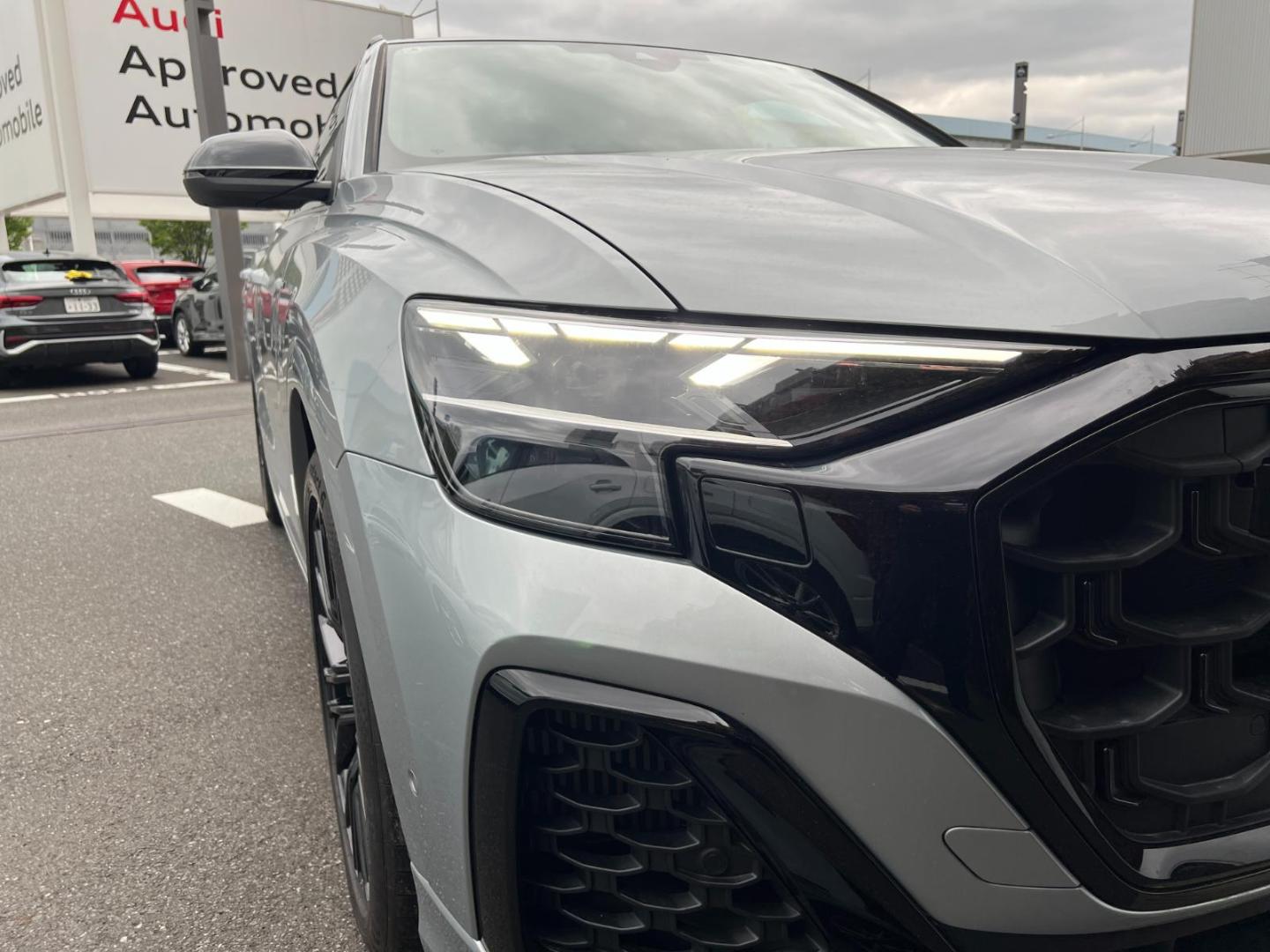 Audi Q8 SUV 55 TFSI quattro S line 250(340) kW(PS) tiptronic for more details contact your dealer
