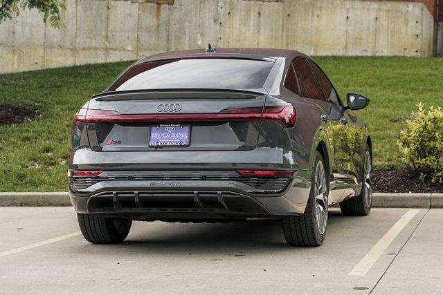 2024 Audi Q8 Sportback e-tron
