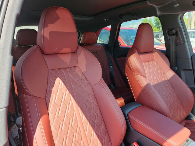 2026 Audi SQ5 Premium Plus - Photo 18