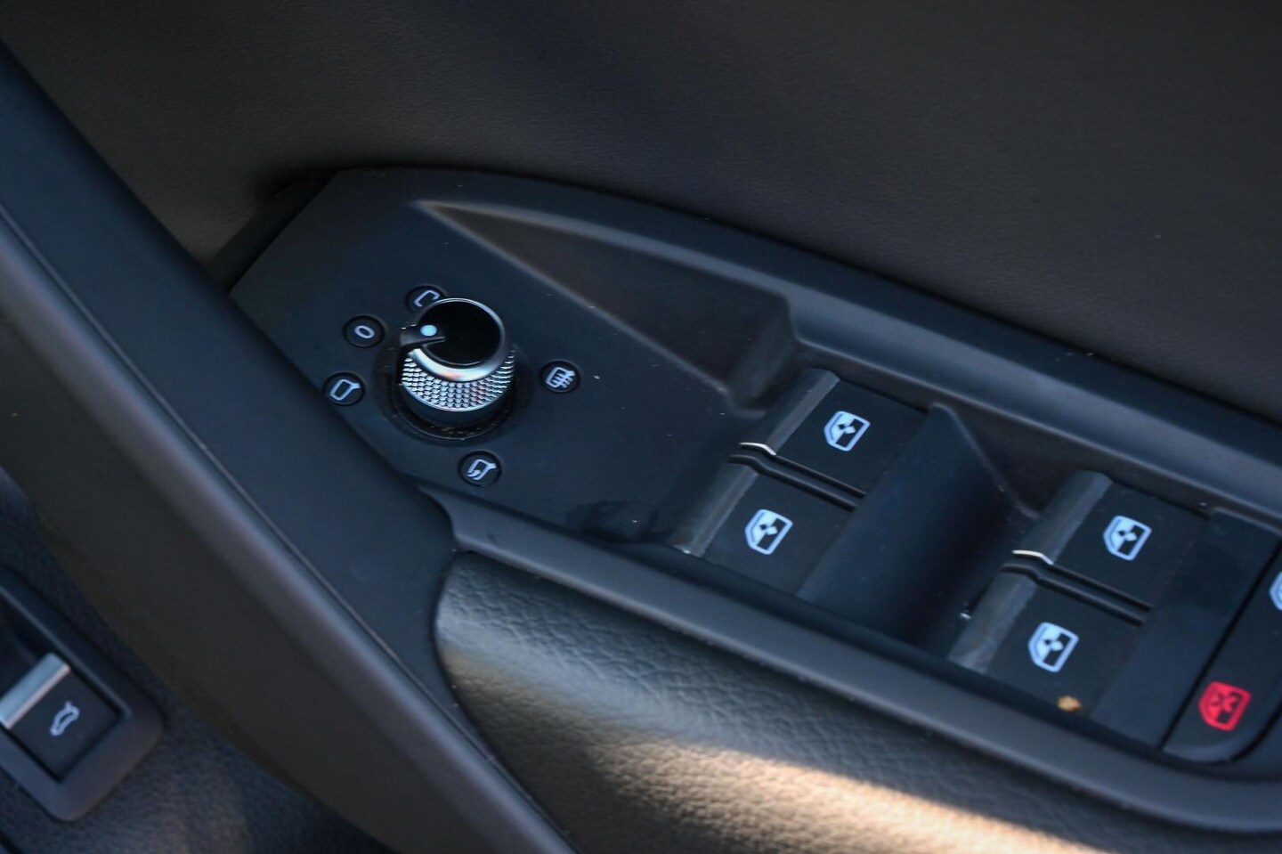 Image about Audi Q5 Sport 40 TDI quattro S tronic