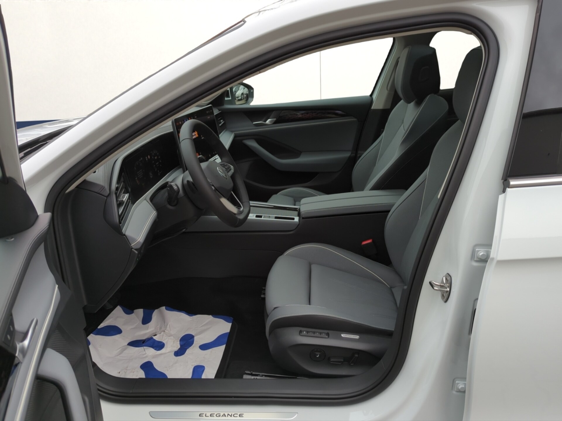 Volkswagen Passat Elegance