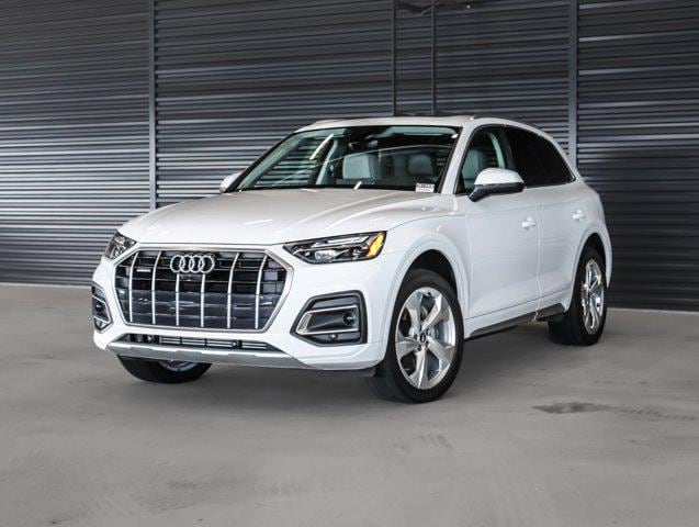 2021 Audi Q5 45 Premium Plus's photo