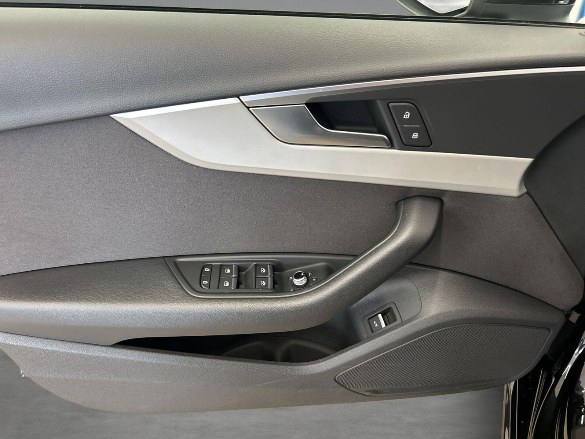 Audi A4 Limousine Advanced