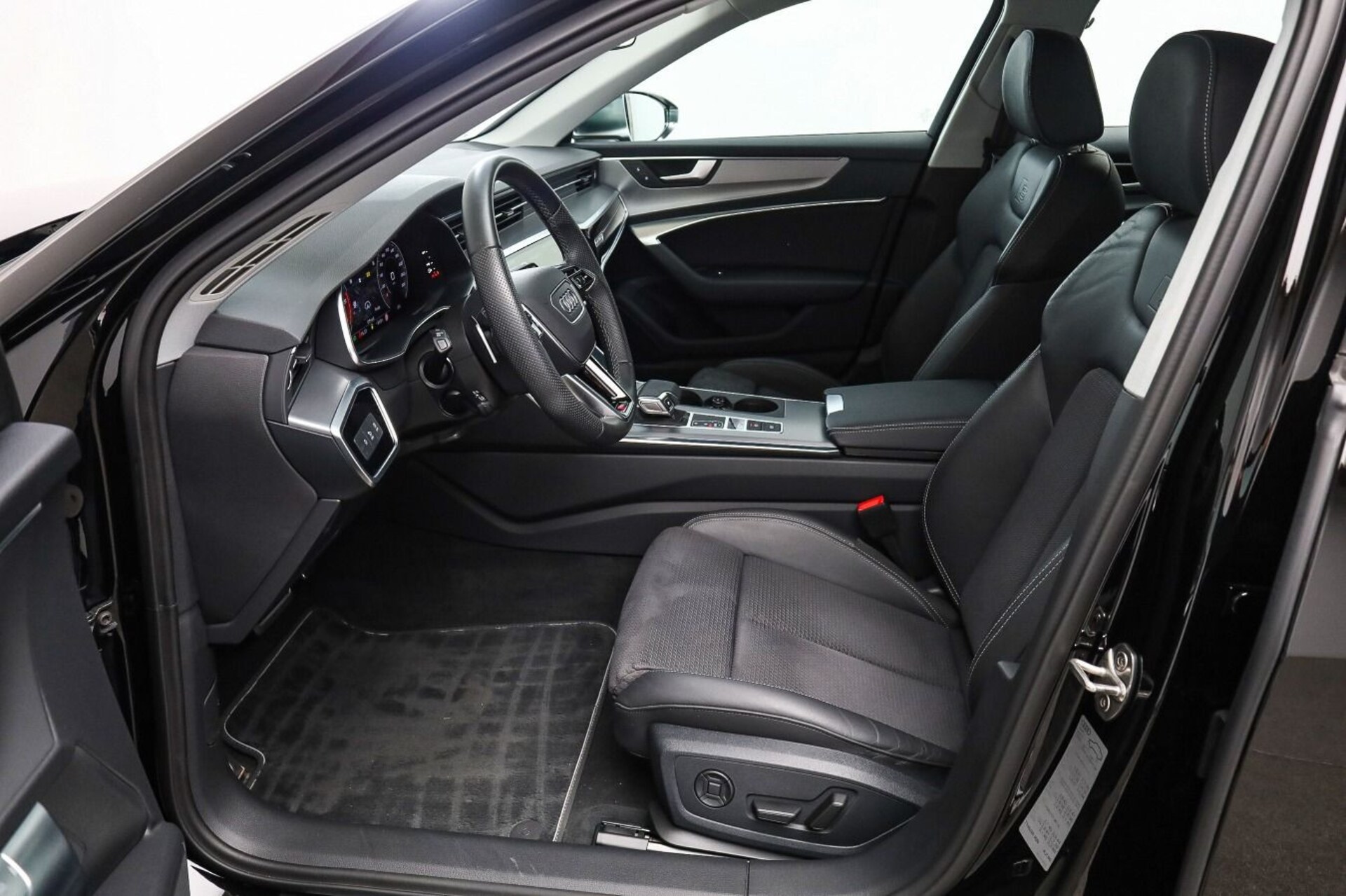 Audi S6 Avant