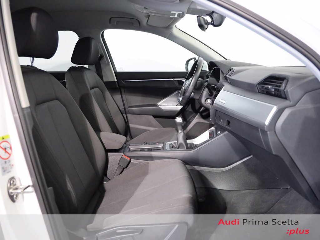 Immagine di Audi Q3 Business Advanced 35 TDI quattro 110 kW (150 PS) 6-marce - Vista: for more details contact your dealer