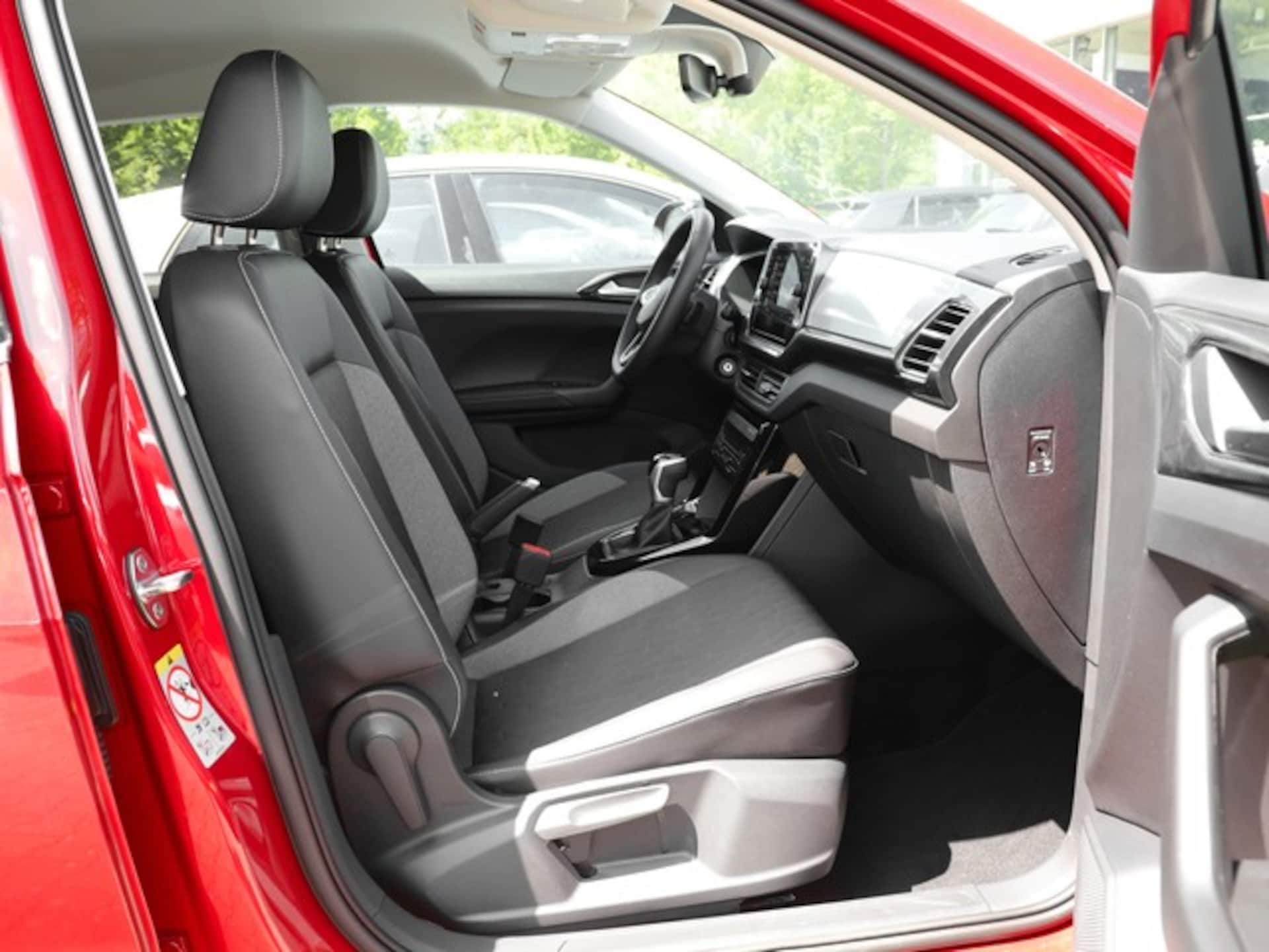 Volkswagen T-Cross Life