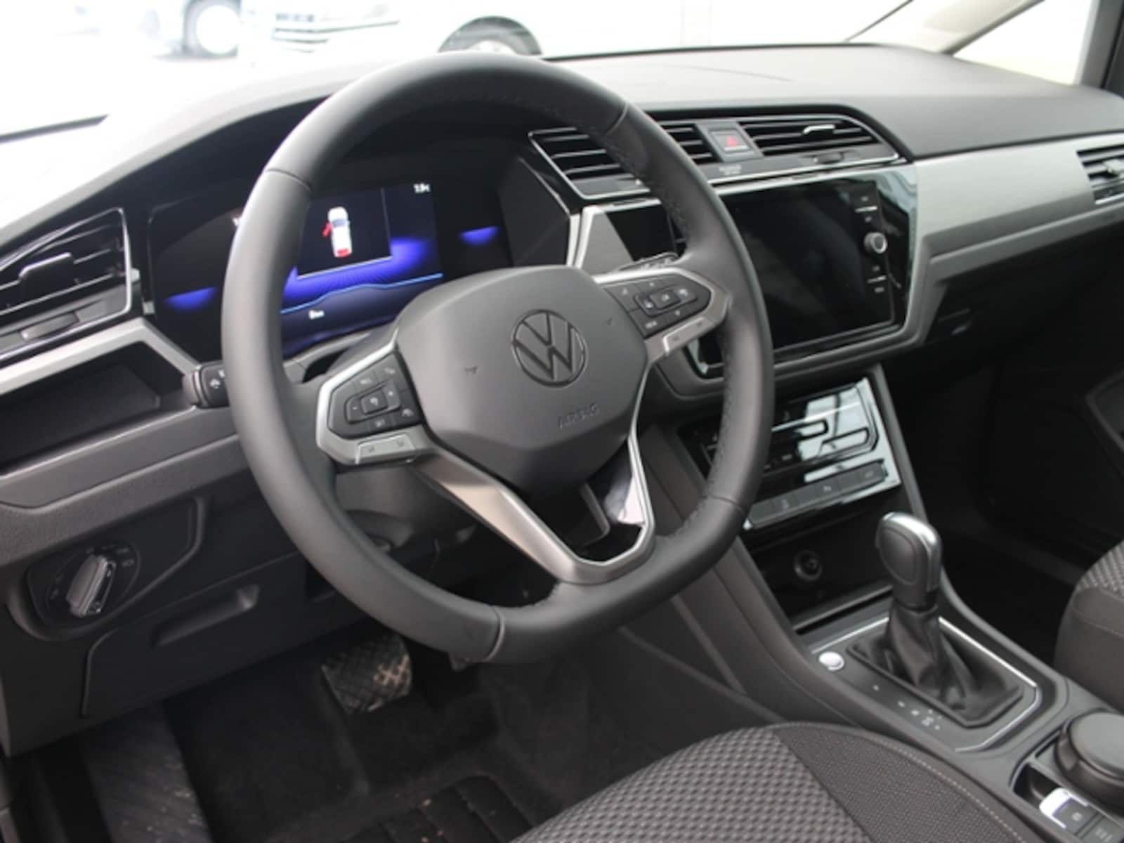 Volkswagen Touran – Bild 11