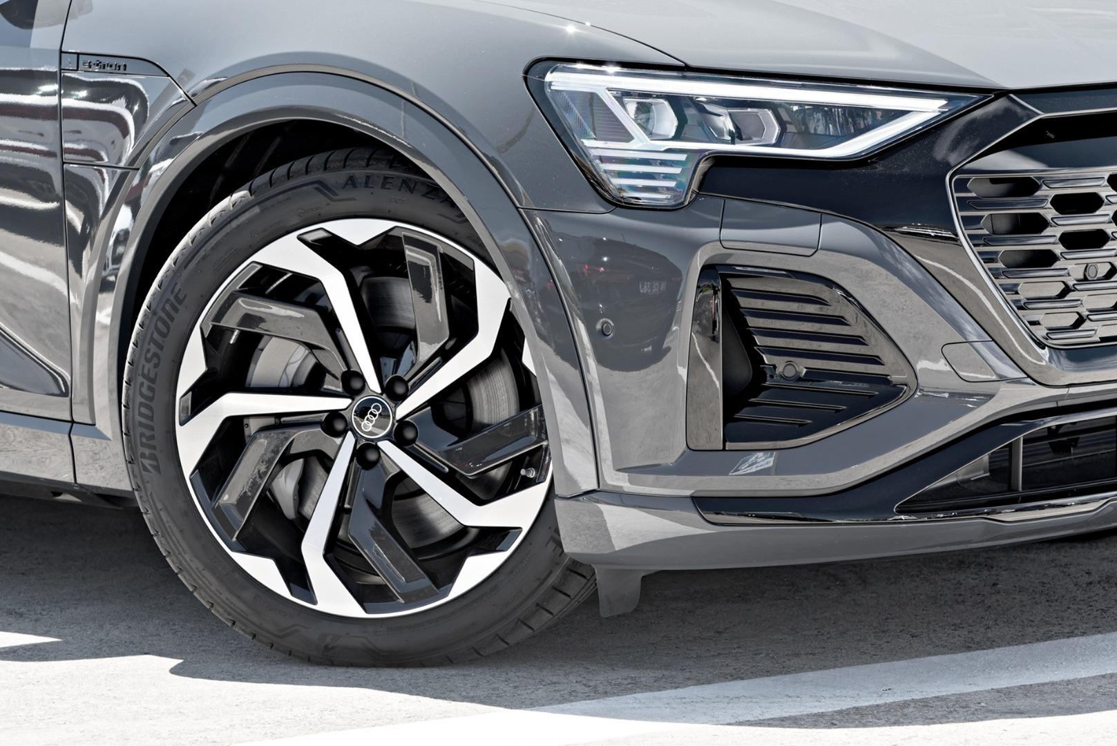 Image about Audi Q8 Sportback e-tron 55 e-tron quattro S line 300,00 kW