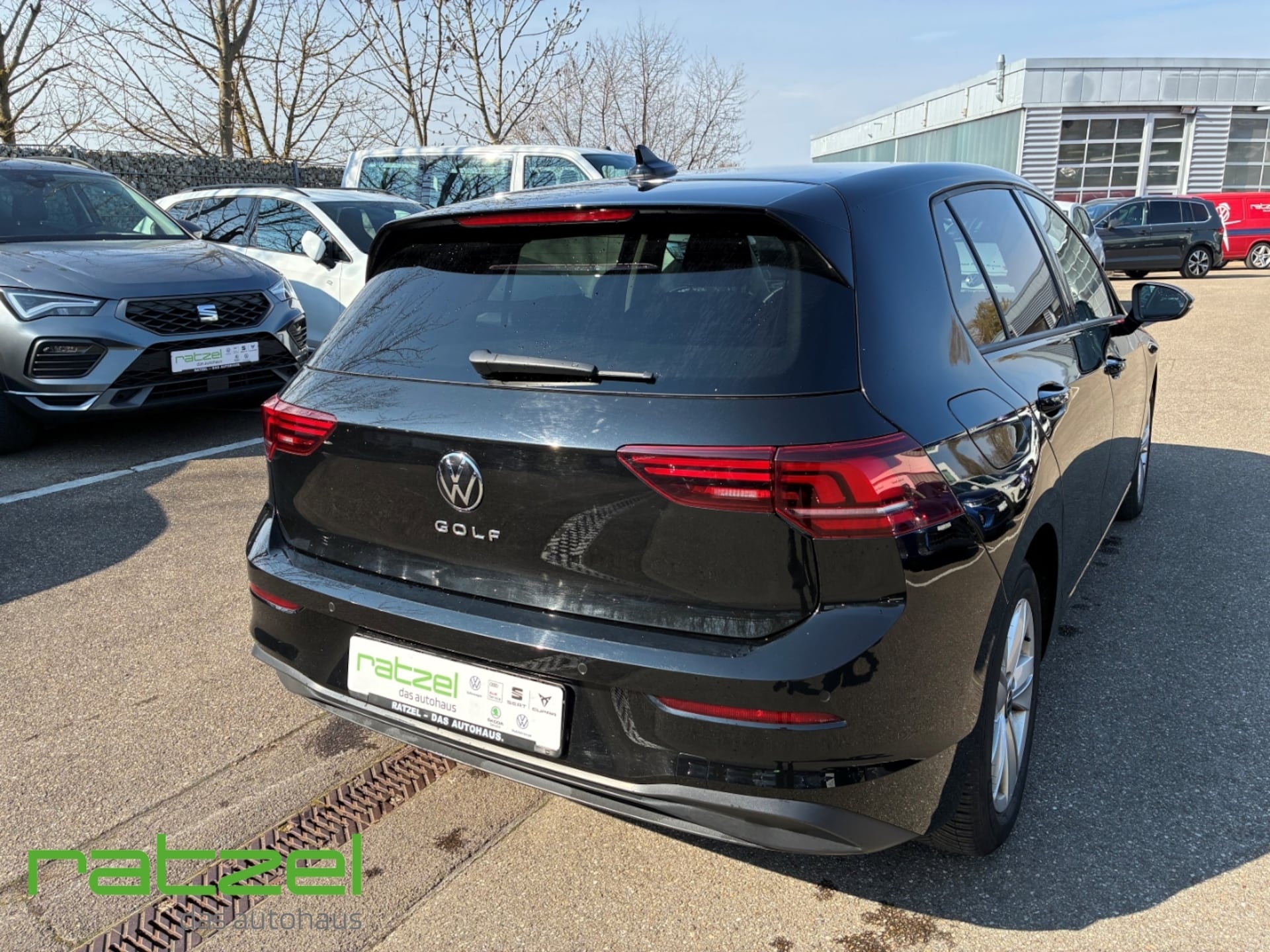 Volkswagen Golf Life