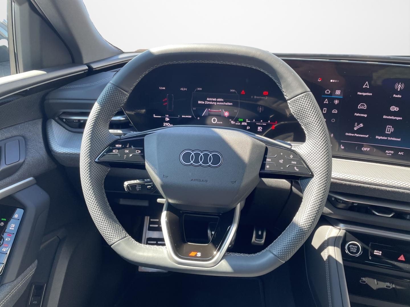 Bild über Audi Q5 SUV TFSI 150 kW S tronic - für weitere Informationen kontaktieren Sie den Audi Partner