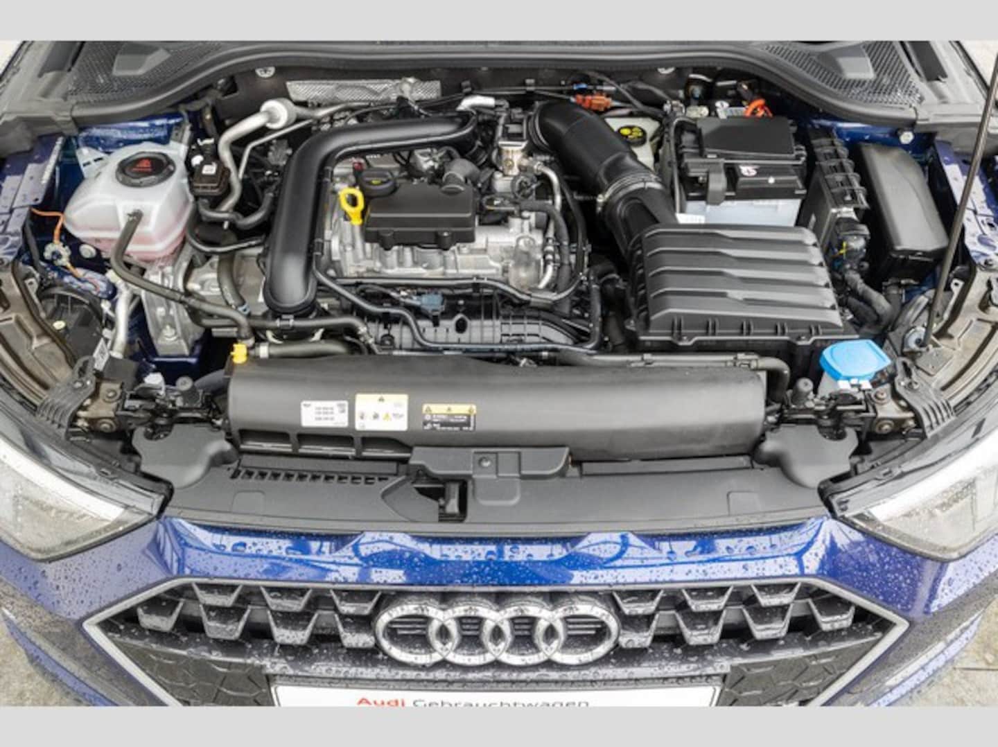 Bild über Audi A1 Sportback advanced 30 TFSI Schaltgetriebe - für weitere Informationen kontaktieren Sie den Audi Partner