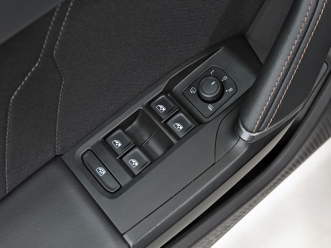 CUPRA Leon León 1.5 TSI e-Hybrid DSG 150 kW (204 CV) — photo 11