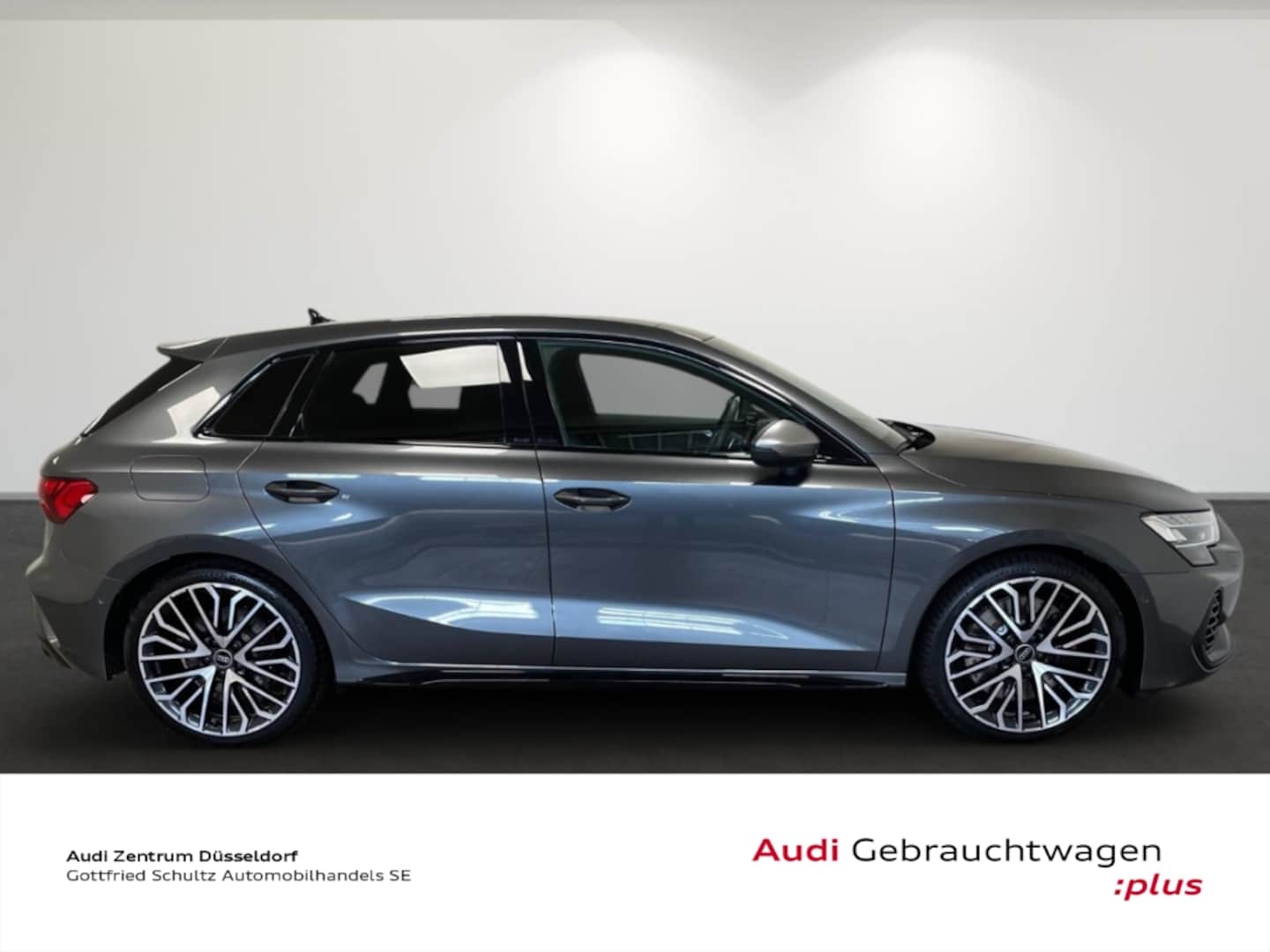 Bild über Audi S3 Sportback TFSI quattro S tronic - für weitere Informationen kontaktieren Sie den Audi Partner
