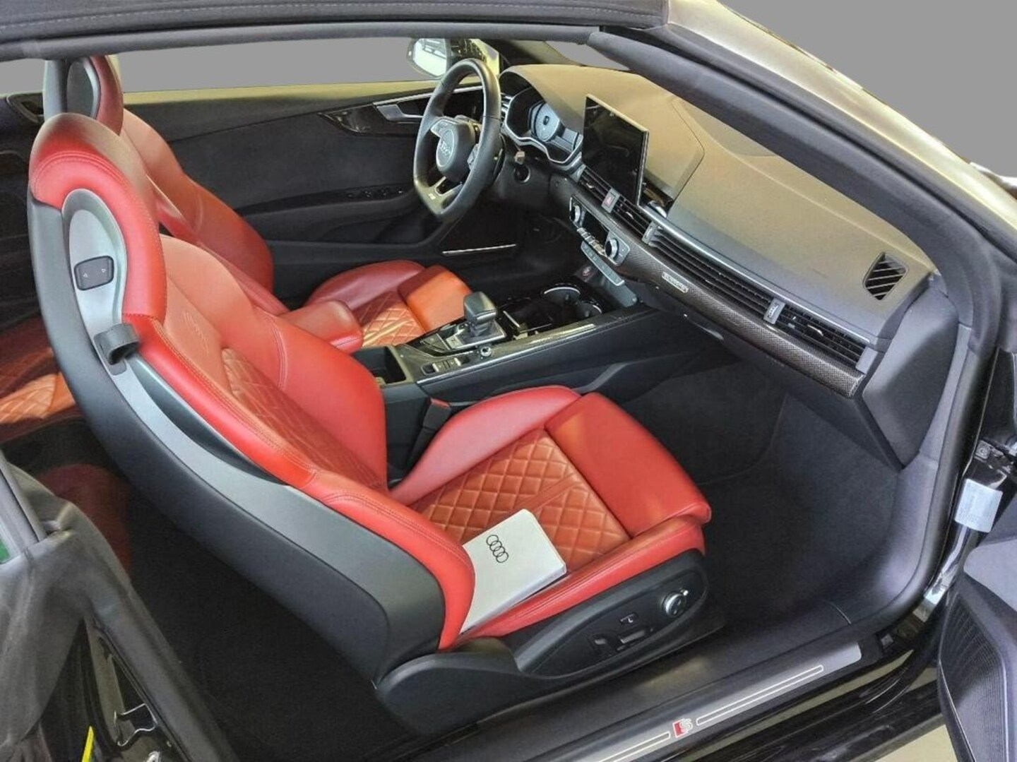 Bild über Audi S5 Cabriolet TFSI quattro tiptronic - für weitere Informationen kontaktieren Sie den Audi Partner