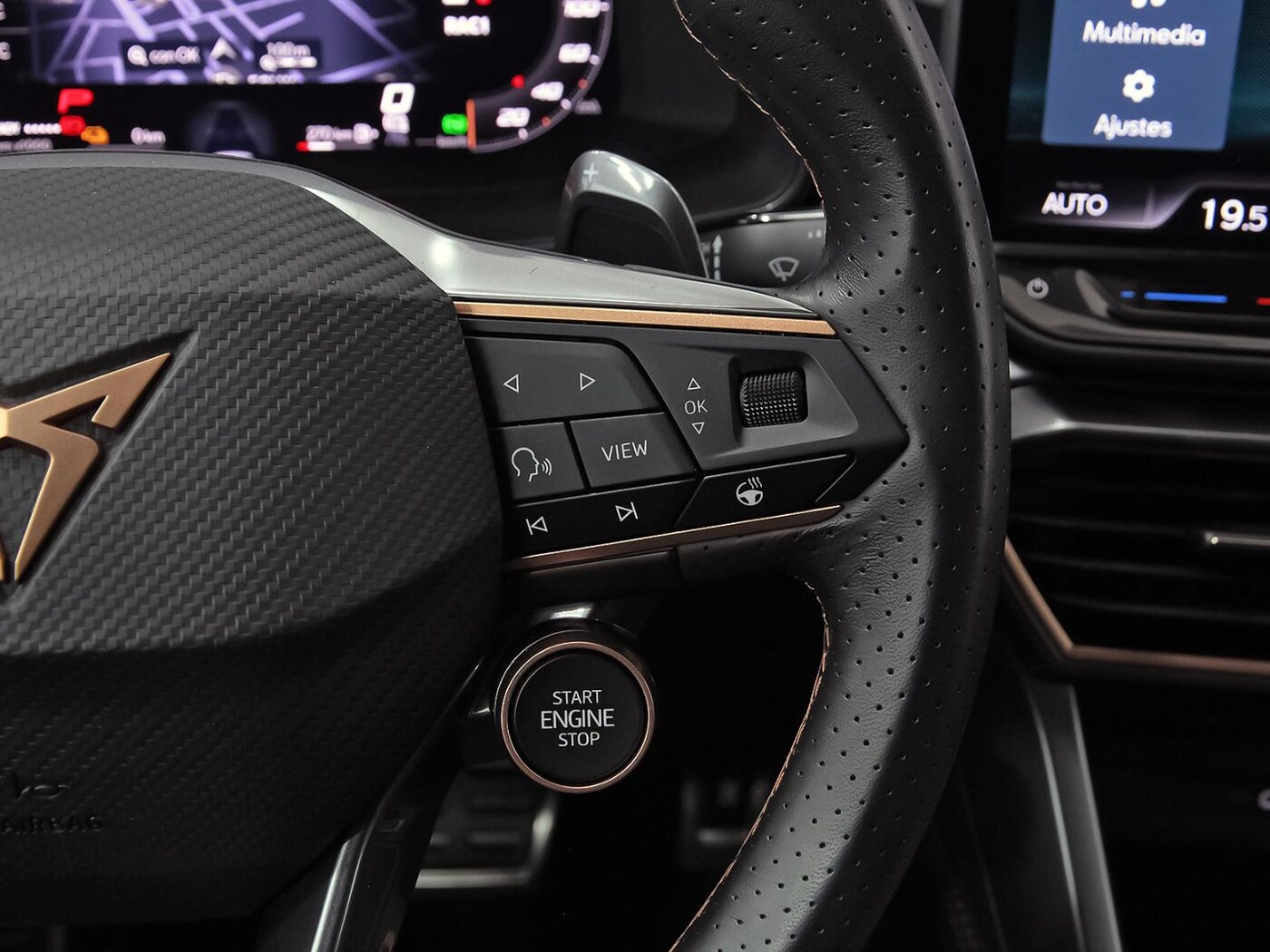 CUPRA Leon León 1.5 TSI e-Hybrid DSG 150 kW (204 CV) — photo 17