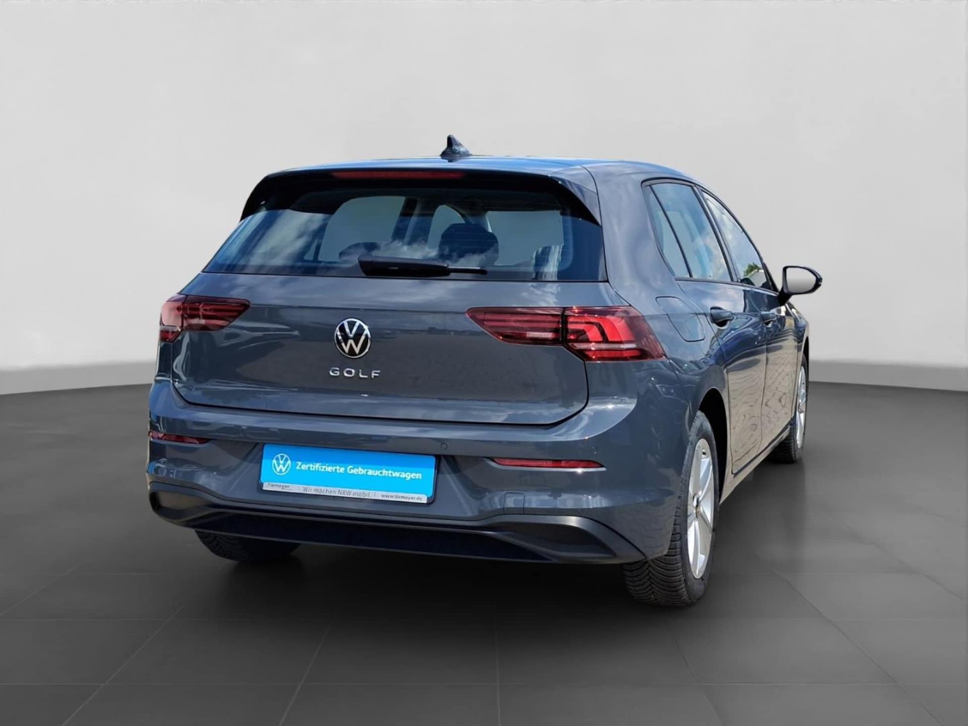 Volkswagen Golf Life