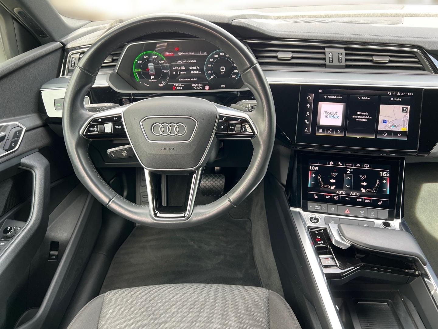 Bild über Audi Q8 e-tron advanced 50 e-tron quattro - für weitere Informationen kontaktieren Sie den Audi Partner