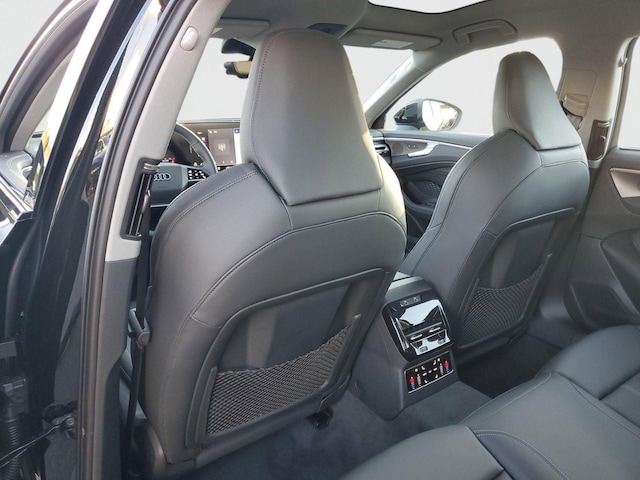 2026 Audi A6 Premium Plus - Photo 15