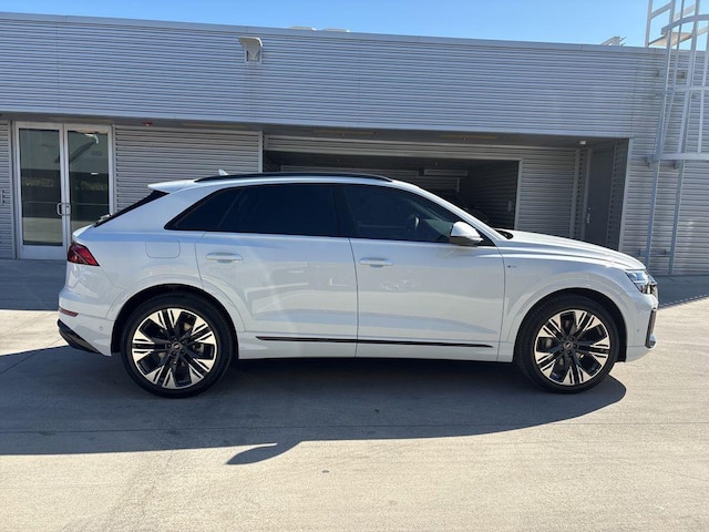 2026 Audi Q8