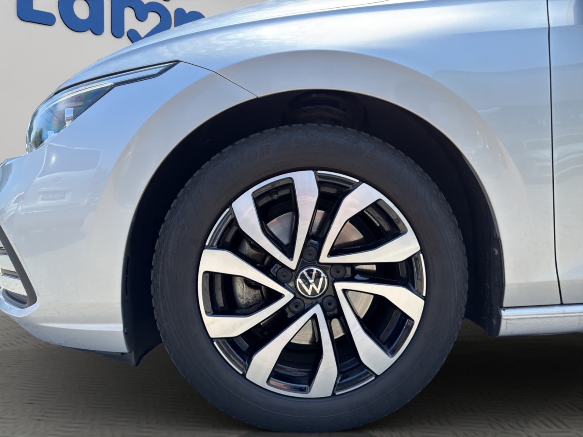 Volkswagen Golf Active