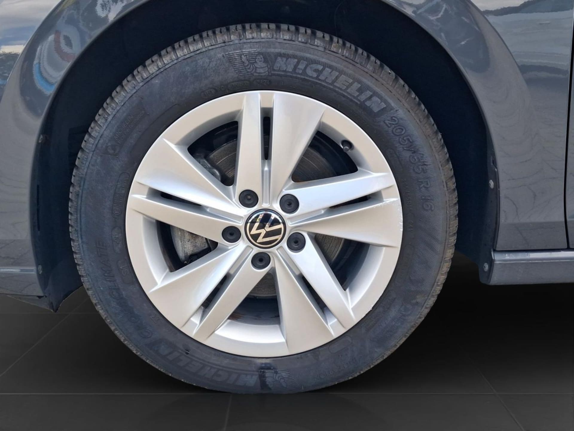 Volkswagen Golf Life
