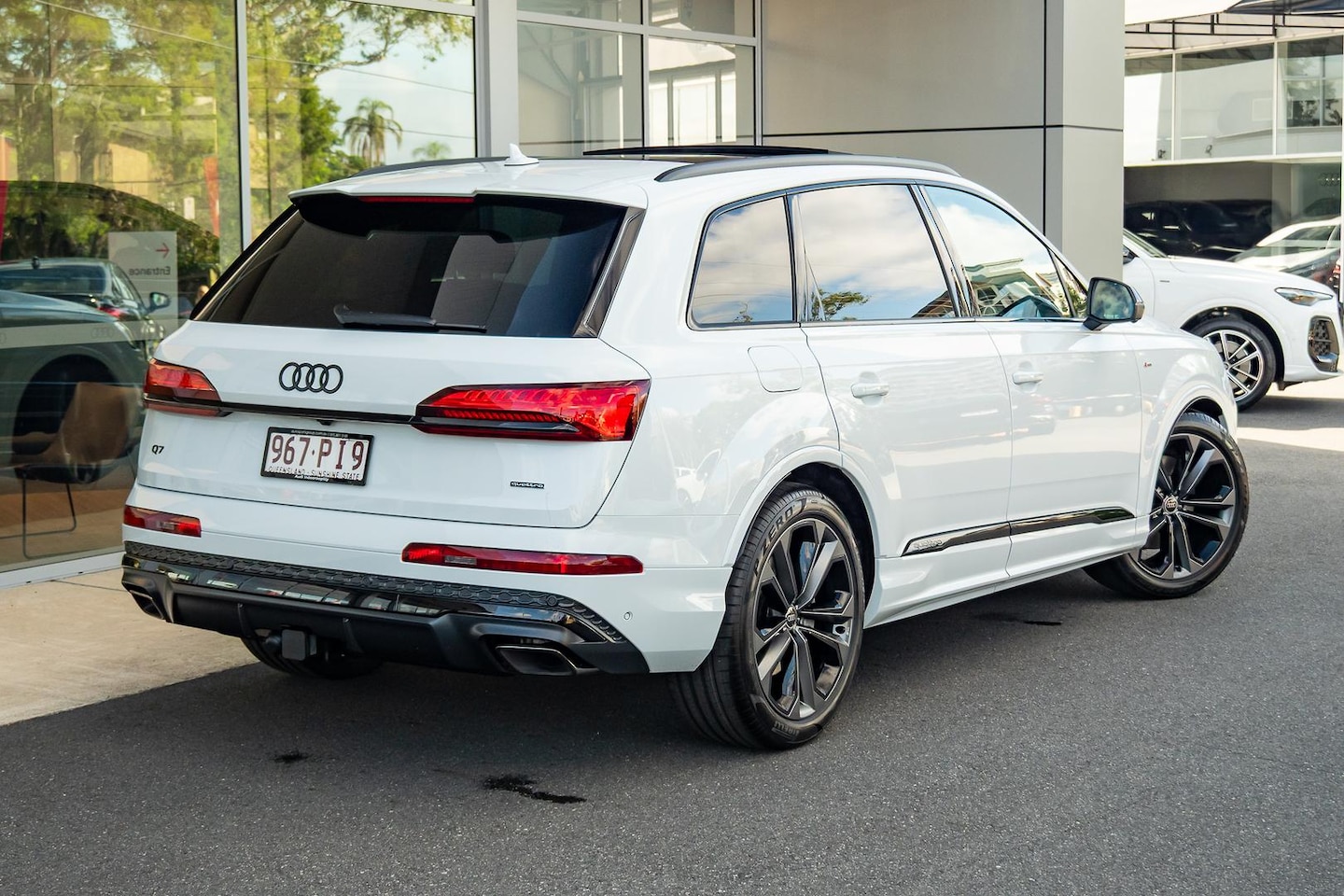 Image about Audi Q7 SUV TFSI quattro tiptronic