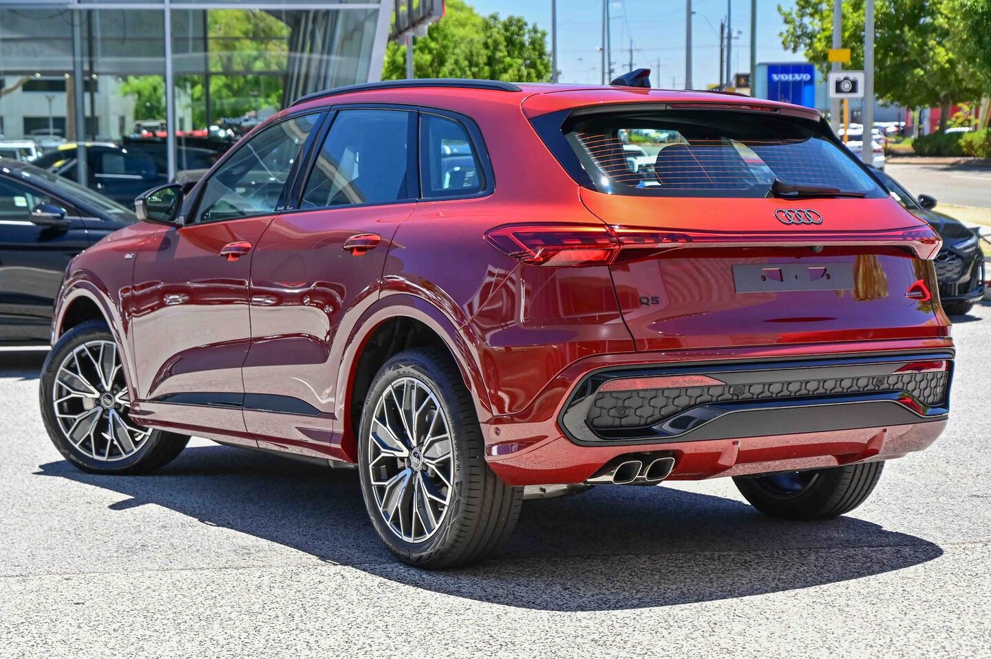 Image about Audi Q5 SUV TDI quattro 150 kW sport