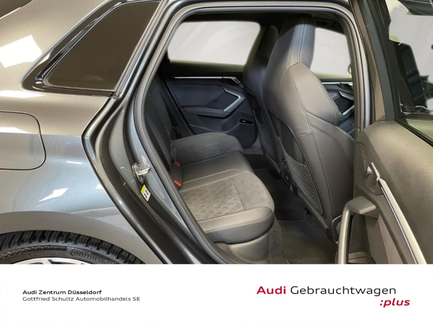 Bild über Audi S3 Sportback TFSI quattro S tronic - für weitere Informationen kontaktieren Sie den Audi Partner