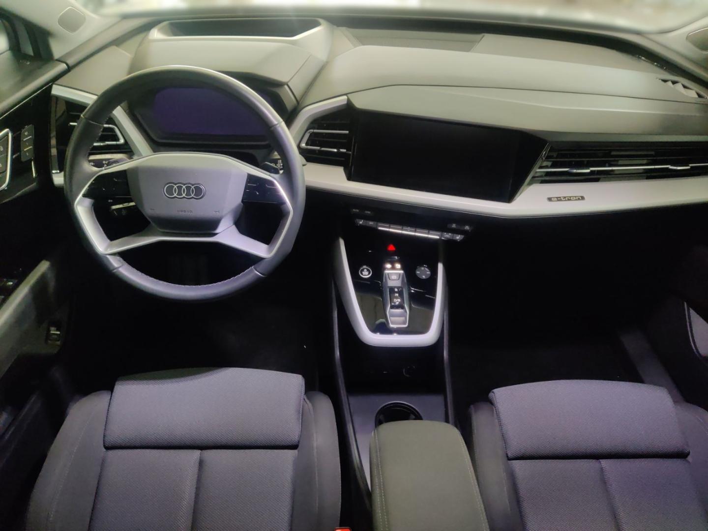Image about Audi Q4 e-tron 40 e-tron