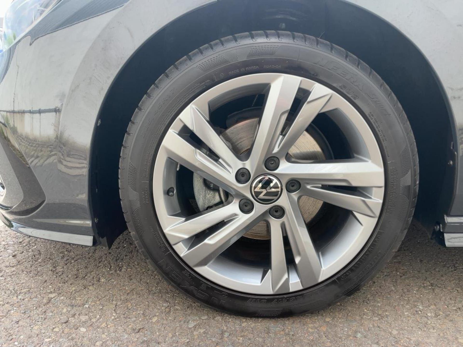 Volkswagen Golf R-Line