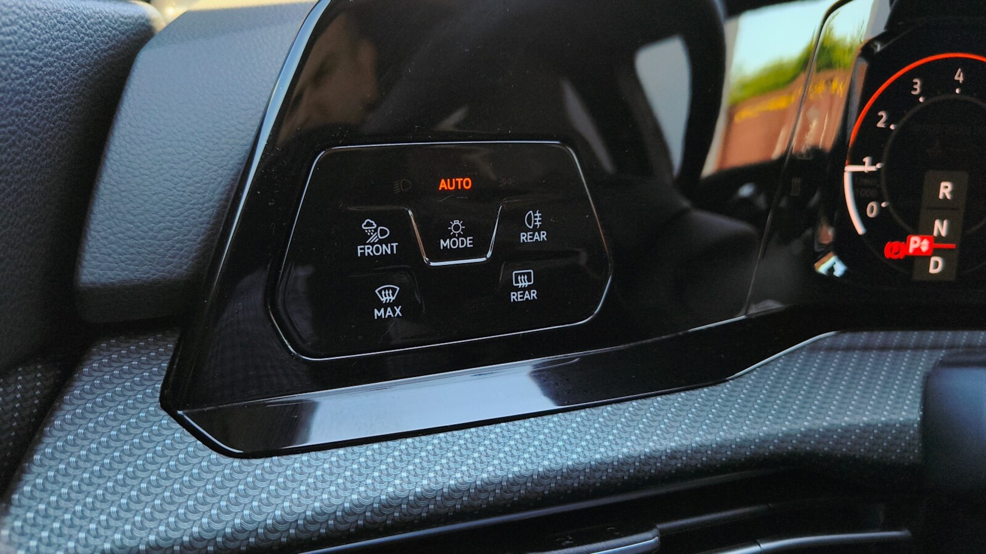 Volkswagen Golf R-Line