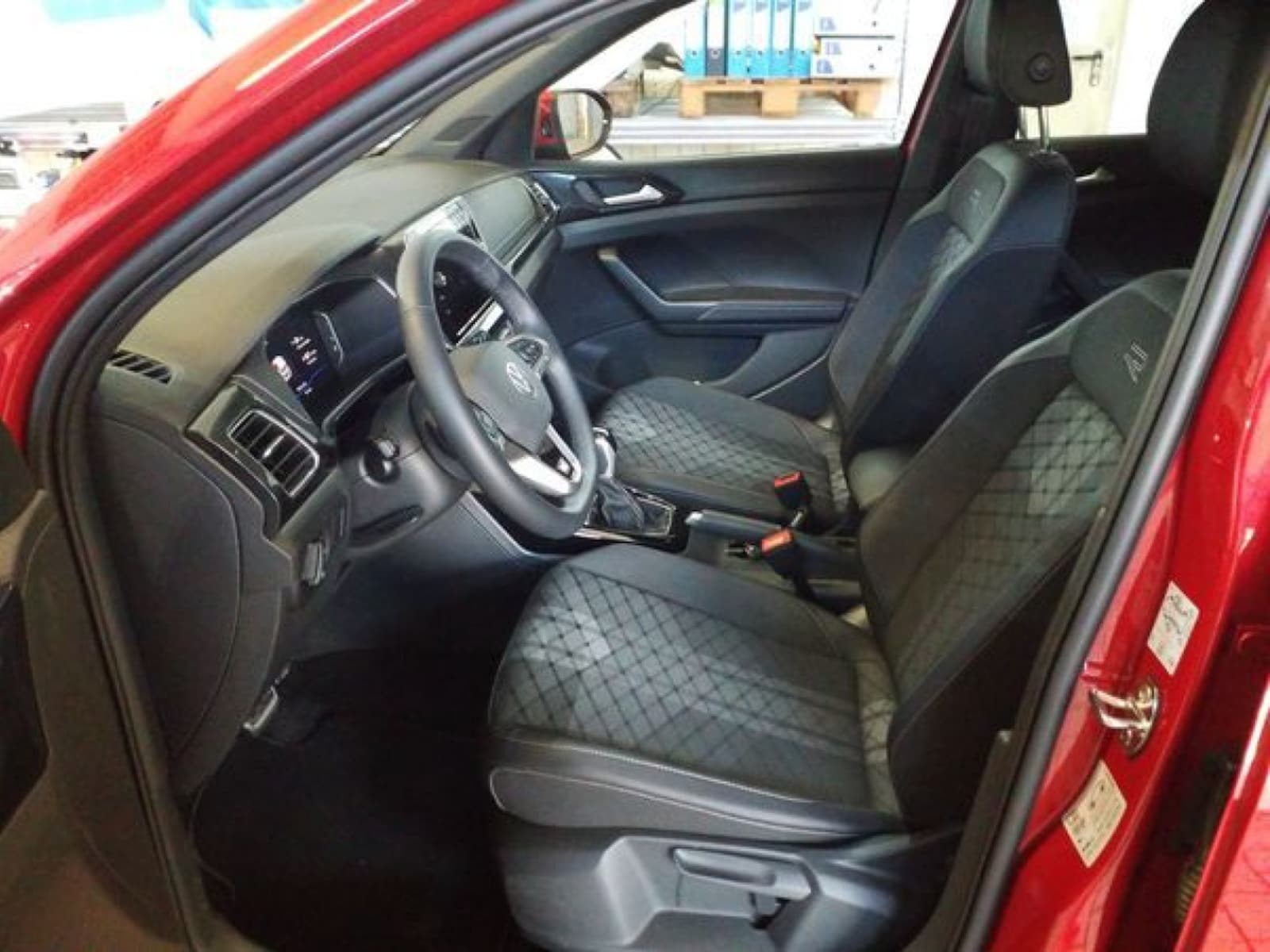 Volkswagen T-Cross – Bild 9