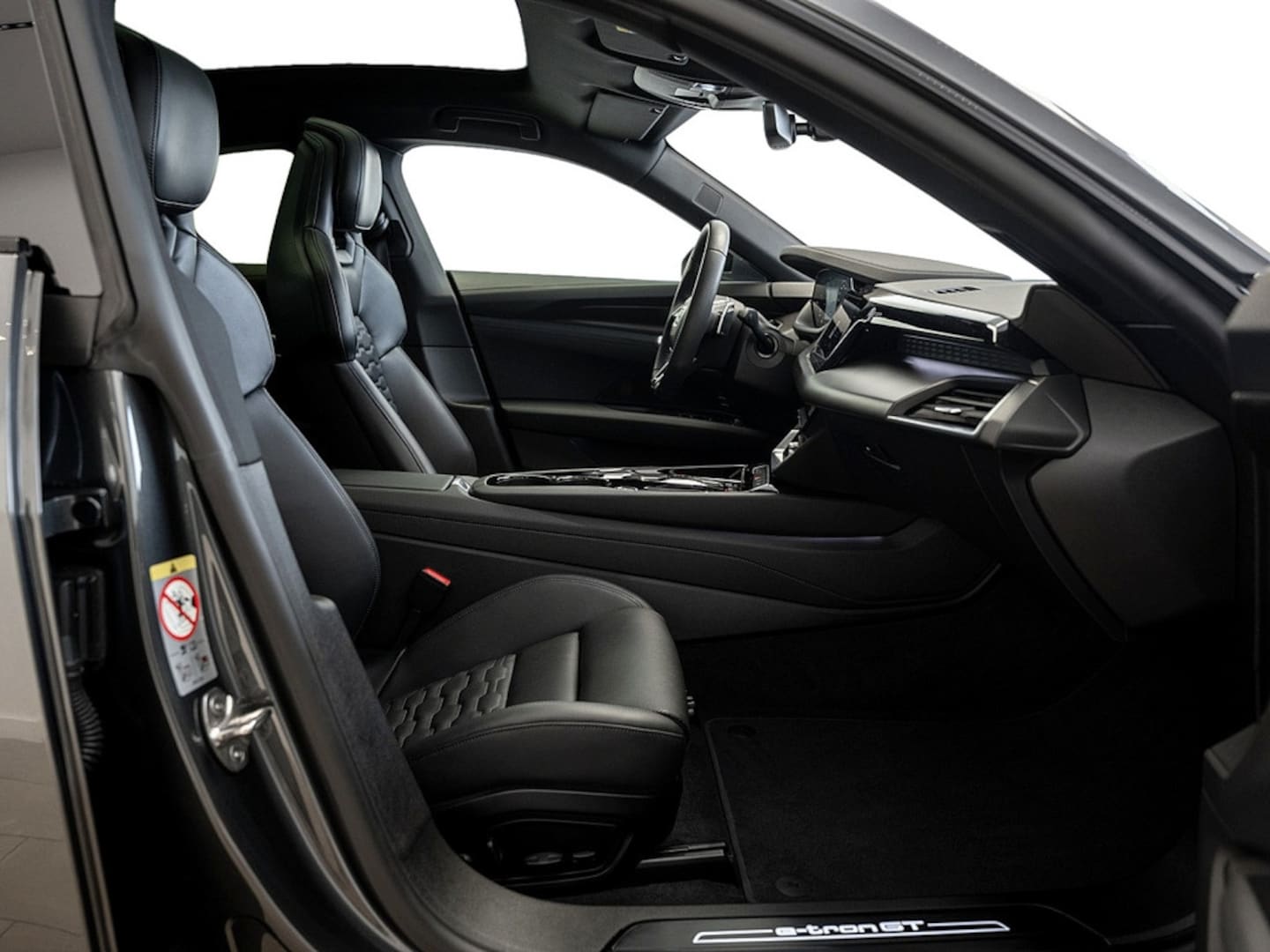 Bild über Audi e-tron GT e-tron quattro - für weitere Informationen kontaktieren Sie den Audi Partner