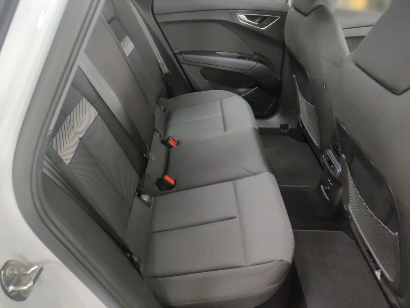 Image about Audi Q4 e-tron 40 e-tron