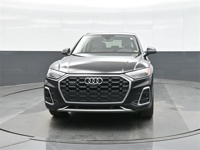 Used 2022 Audi Q5 Premium Plus with VIN WA1EAAFY2N2083085 for sale in Kansas City