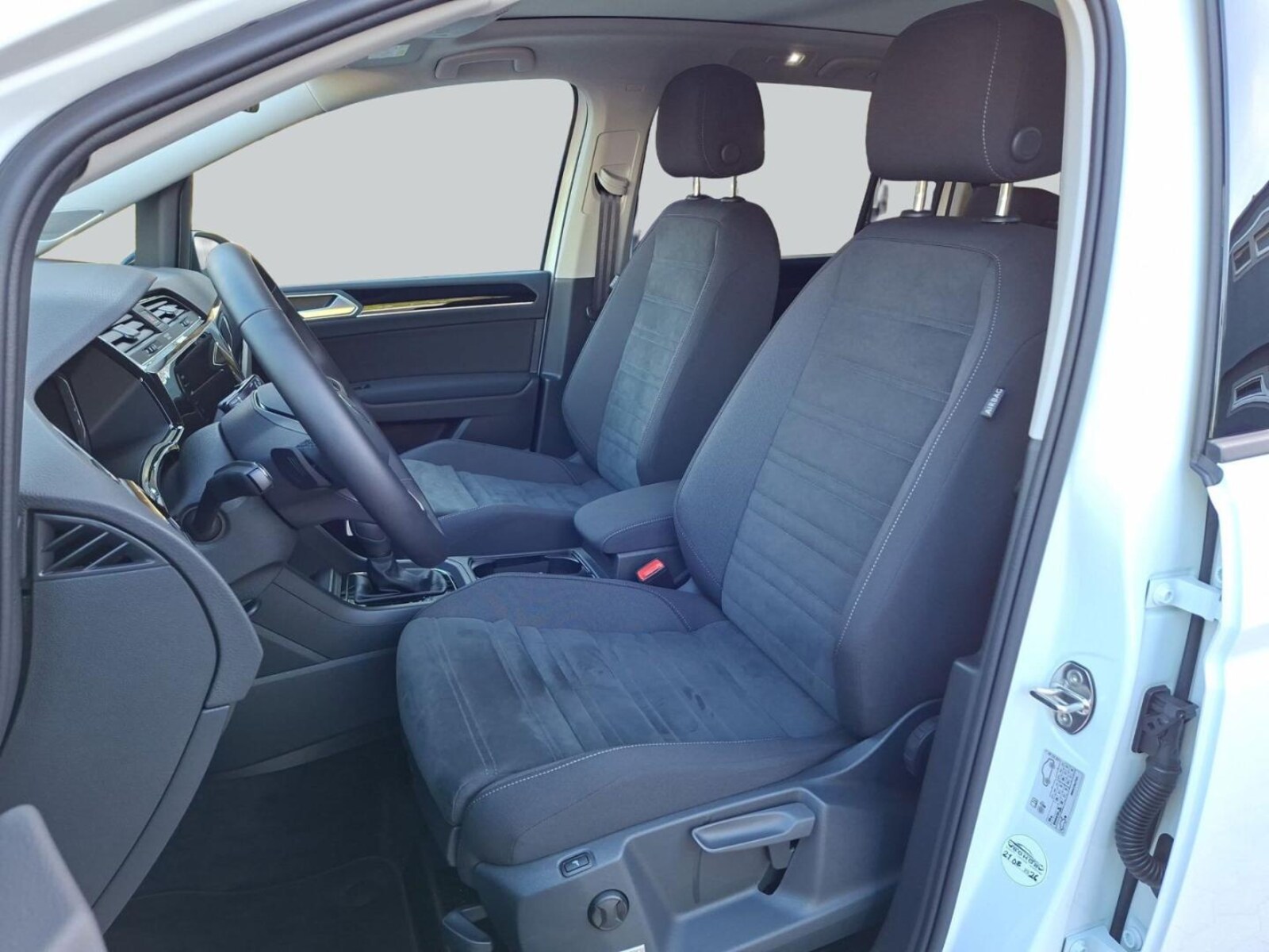 Volkswagen Touran – Bild 12